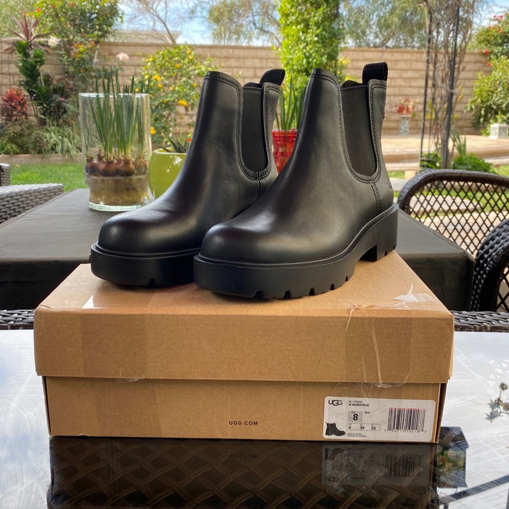 NWT Ugg Markstrum Boots